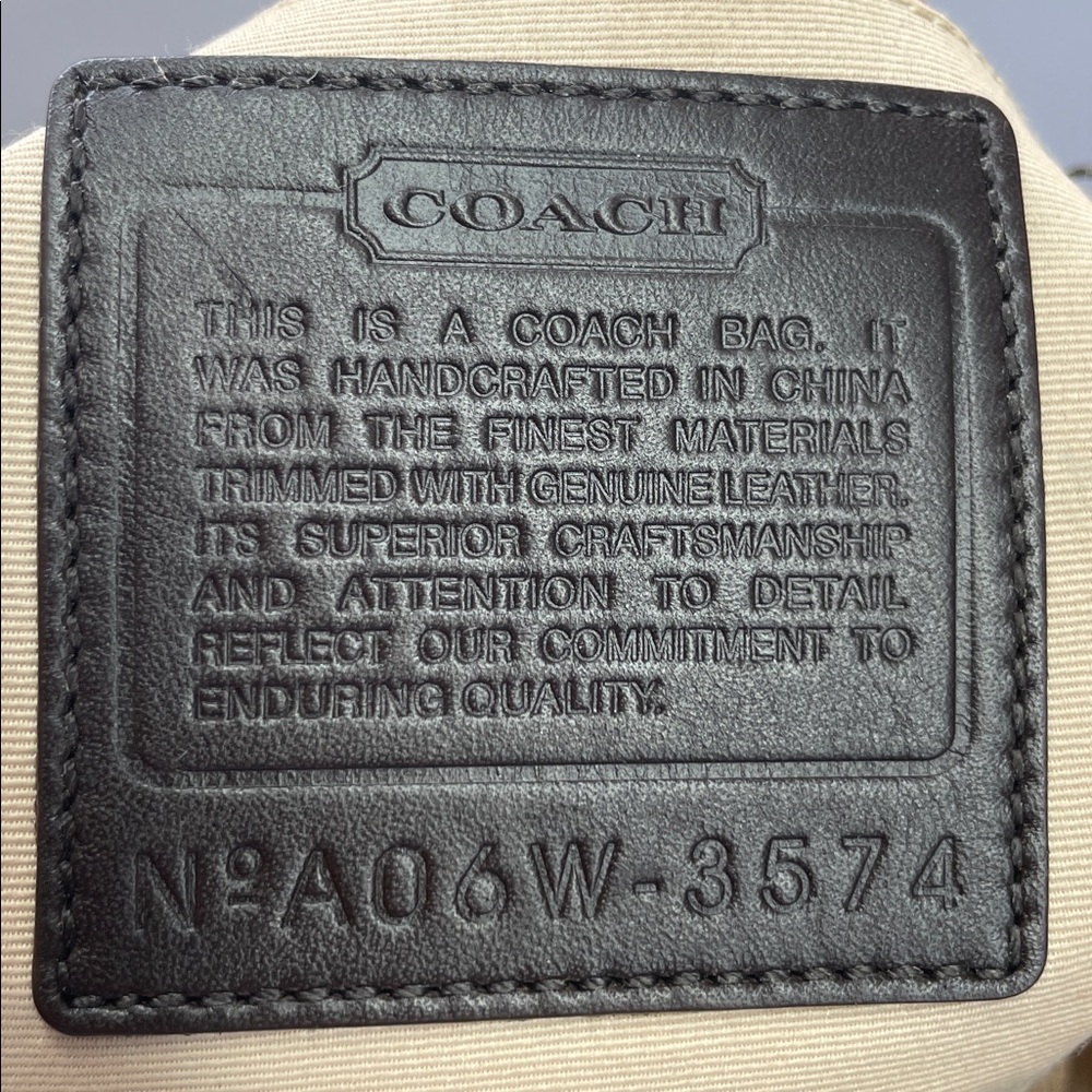 Vintage Coach Signature ‘Soho’ Duffle Crossbody - Picture 17 of 17